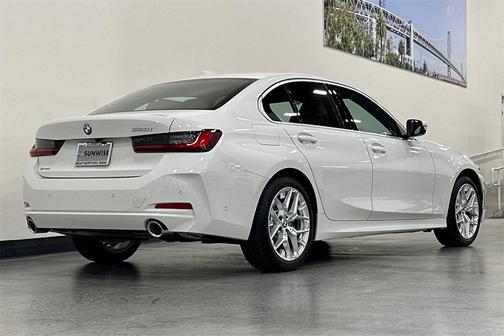 2025 BMW 330 i