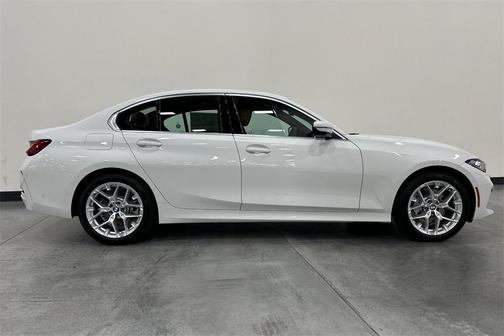 2025 BMW 330 i
