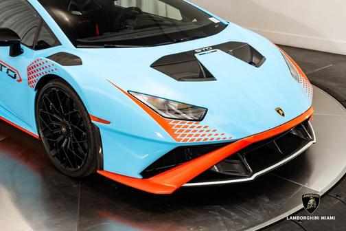 2022 Lamborghini Huracan STO Coupe