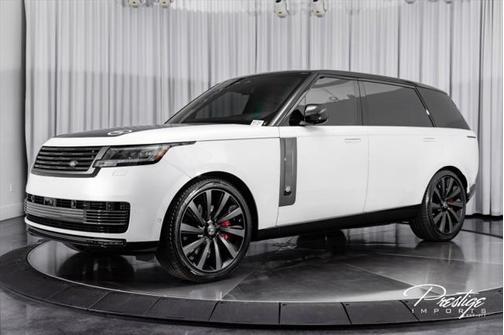 2024 Land Rover Range Rover P615 SV