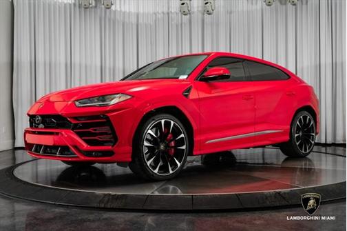2021 Lamborghini Urus Graphite Capsule