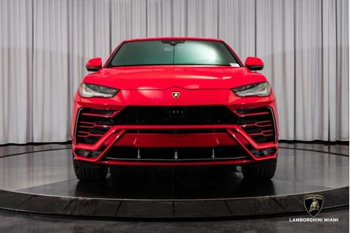 2021 Lamborghini Urus Graphite Capsule