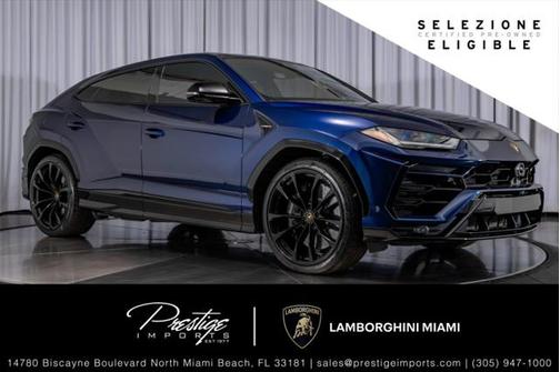2022 Lamborghini Urus Graphite Capsule