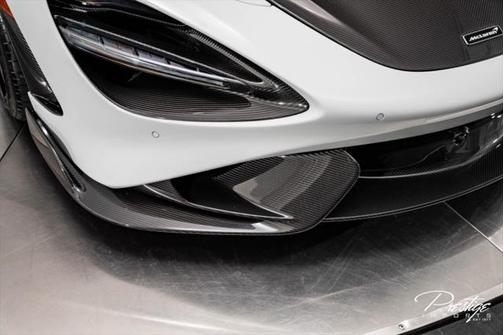 2022 McLaren 765LT Spider
