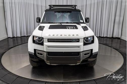 2022 Land Rover Defender 110 X-Dynamic SE