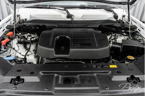 2022 Land Rover Defender 110 X-Dynamic SE