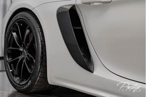 2023 Porsche 718 Cayman GT4
