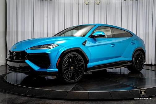 2025 Lamborghini Urus SE