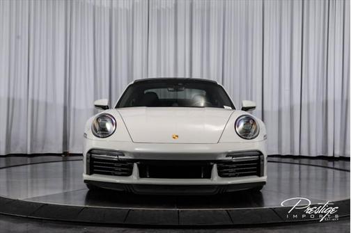 2022 Porsche 911 Turbo