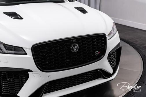2024 Jaguar F-PACE SVR P550 AWD Automatic