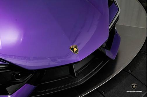 2024 Lamborghini Revuelto