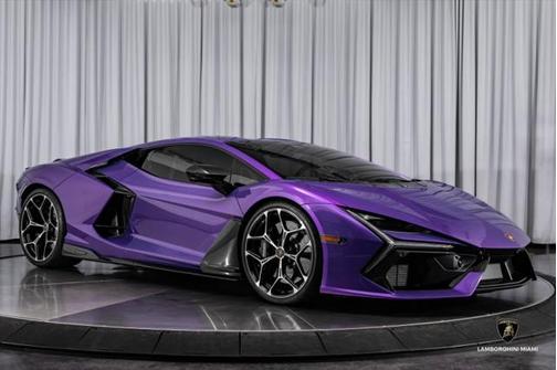 2024 Lamborghini Revuelto