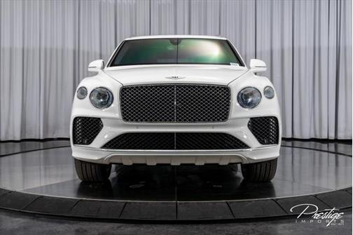 2023 Bentley Bentayga V8