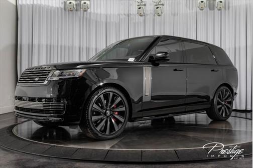 2024 Land Rover Range Rover P615 SV