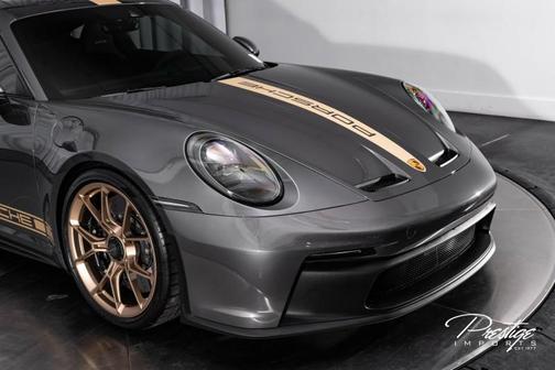 2022 Porsche 911 GT3 w/Touring Package