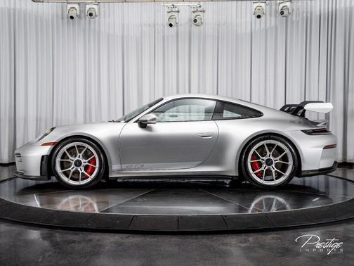 GT Silver Metallic 2026 Porsche 911 GT3