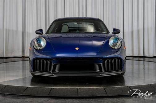 2025 Porsche 911 Carrera GTS
