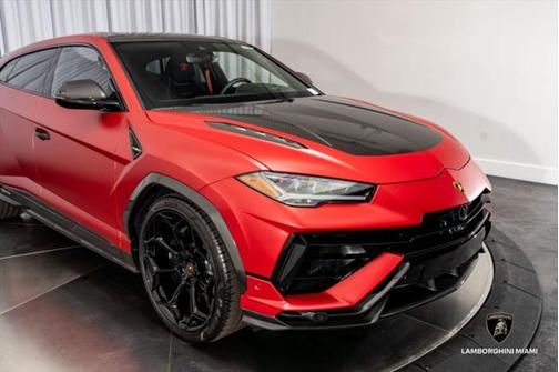 2024 Lamborghini Urus Performante