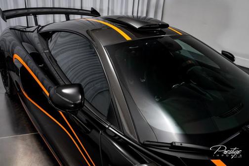 2020 McLaren 620R 