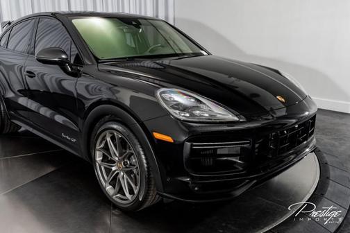 2022 Porsche Cayenne Turbo GT