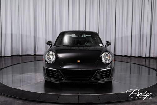 2019 Porsche 911 Carrera 4S