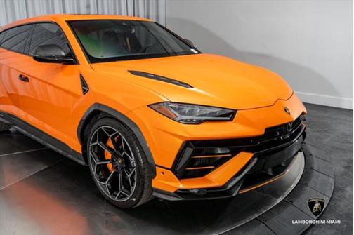 2024 Lamborghini Urus Performante