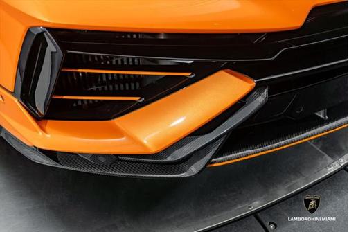 2024 Lamborghini Urus Performante