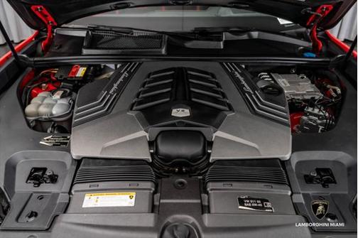 2023 Lamborghini Urus S
