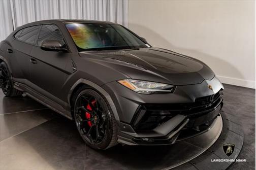 2024 Lamborghini Urus Performante