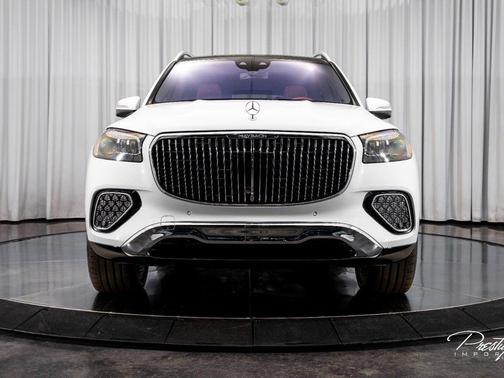 MANUFAKTUR Moonlight White Metallic 2026 Mercedes-Benz Maybach GLS 600 4MATIC
