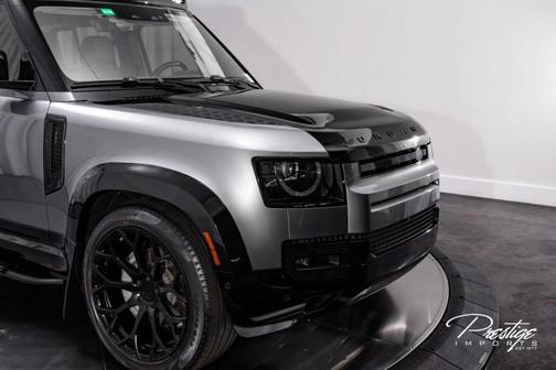 2020 Land Rover Defender 110 SE