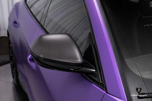 2024 Lamborghini Urus Performante