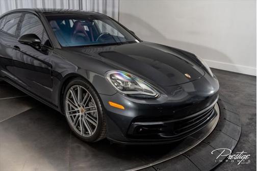 2018 Porsche Panamera 4S