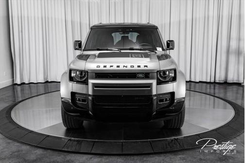 2023 Land Rover Defender 130 X-Dynamic SE