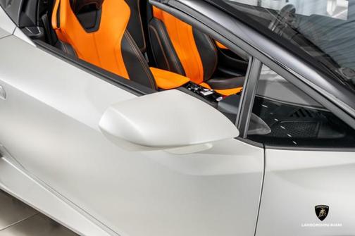 2017 Lamborghini Huracan LP610-4S