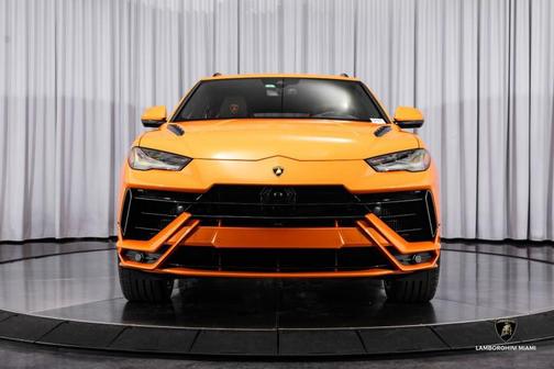 2024 Lamborghini Urus S