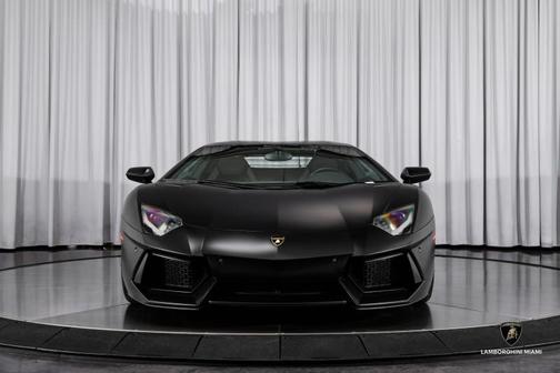 2014 Lamborghini Aventador LP700-4