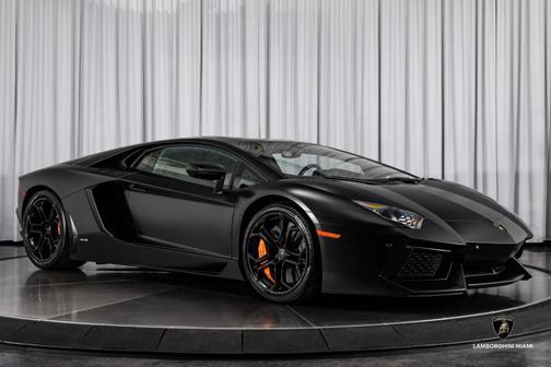 2014 Lamborghini Aventador LP700-4