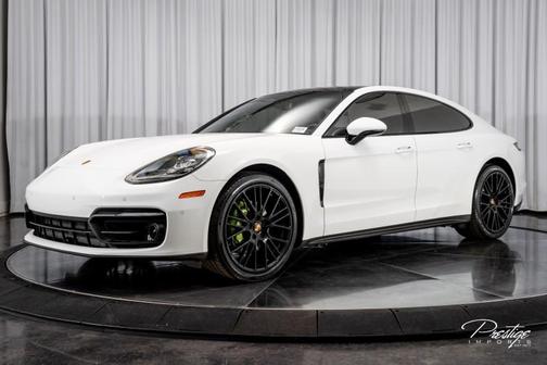 2023 Porsche Panamera RWD
