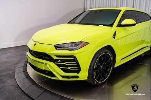 2022 Lamborghini Urus