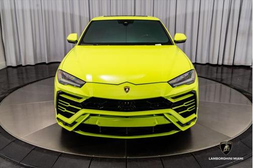 2022 Lamborghini Urus