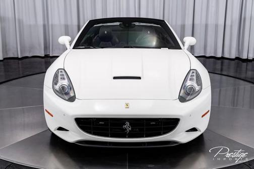 2014 Ferrari California Base