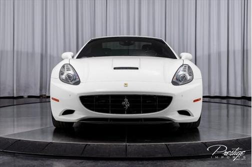 2014 Ferrari California Base