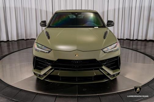 2024 Lamborghini Urus S