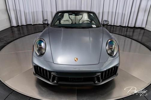 2025 Porsche 911 Carrera GTS