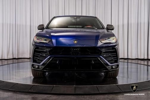 2021 Lamborghini Urus Graphite Capsule