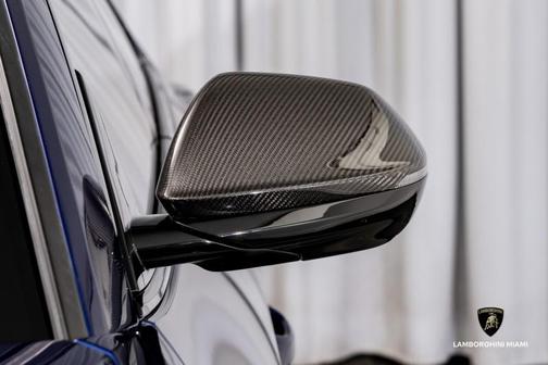 2021 Lamborghini Urus Graphite Capsule