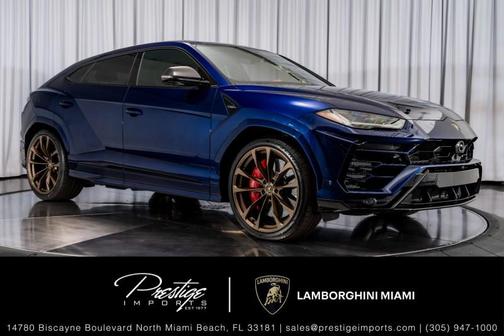 2021 Lamborghini Urus Graphite Capsule