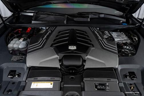 2024 Lamborghini Urus S