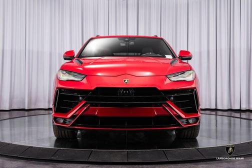 2024 Lamborghini Urus S